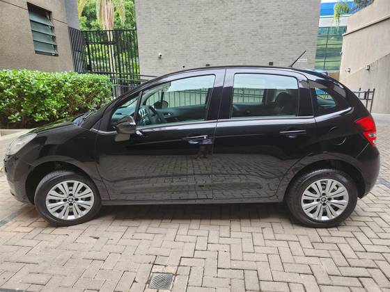 CITROËN C3 1.6 VTI 120 FLEX ATTRACTION EAT6 CITROËN C3 1.6 VTI 120 FLEX ATTRACTION EAT6